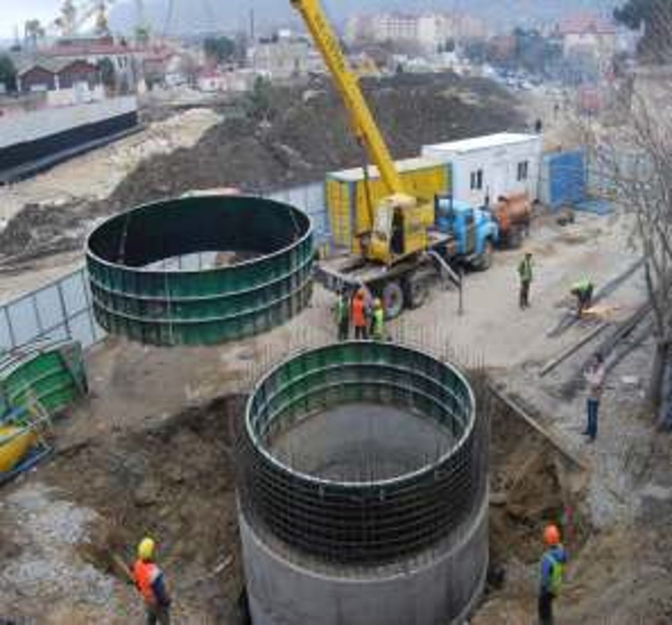 Bayraq meydanı ətrafında kanalizasiya kollektoru tunel tikintisi-1